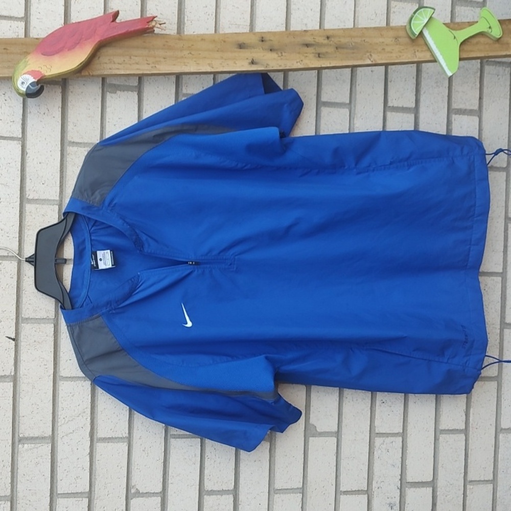Nike Sports Pullover